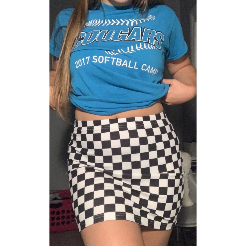 checkered skirt 🛍